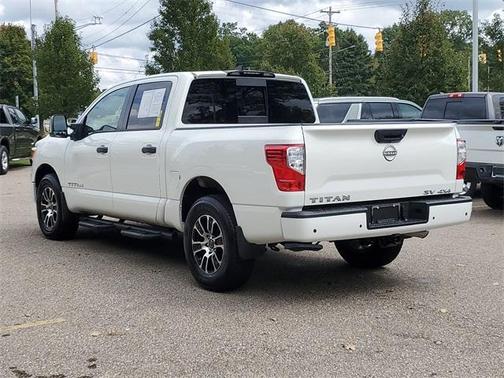 2024 Nissan Titan SV