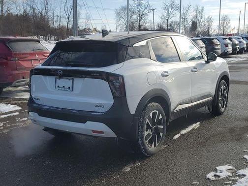 2025 Nissan Kicks SV