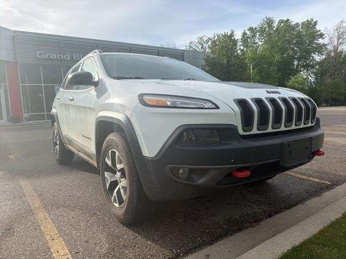 Bright White Clearcoat 2016 Jeep Cherokee Trailhawk