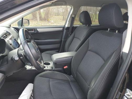 Crystal Black Silica 2018 Subaru Outback 2.5i Premium