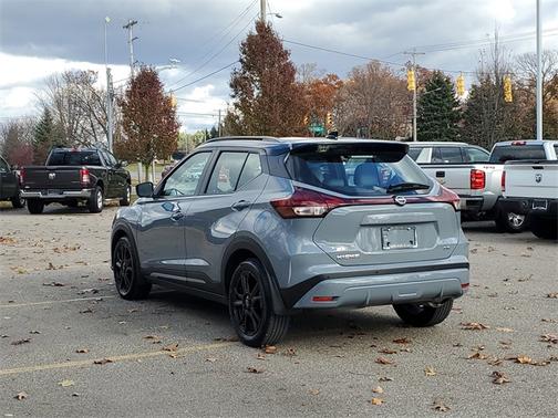 2024 Nissan Kicks SR