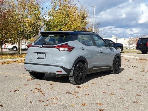 2024 Nissan Kicks SR