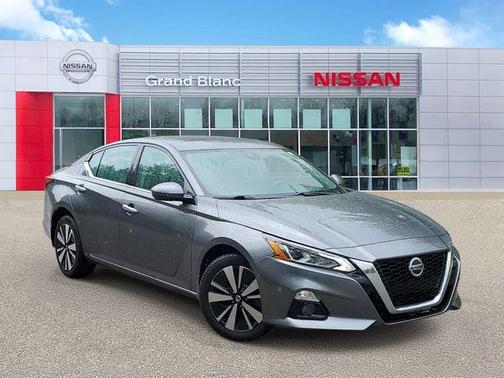 Gun Metallic 2022 Nissan Altima 2.5 SL