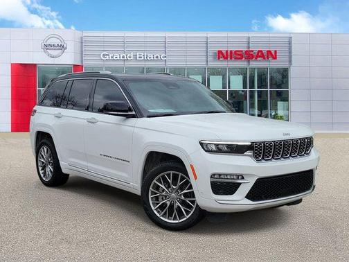 Bright White Clearcoat 2022 Jeep Grand Cherokee Summit