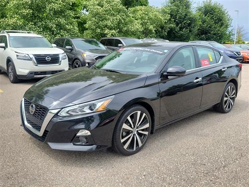2022 Nissan Altima 2.5 Platinum