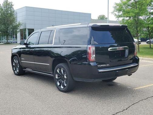 Onyx Black 2019 GMC Yukon XL Denali