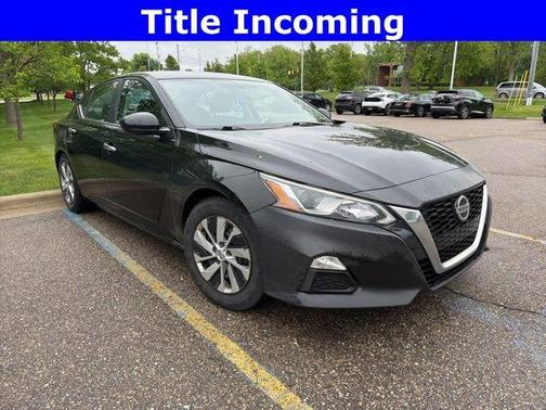Super Black Clearcoat 2020 Nissan Altima 2.5 S