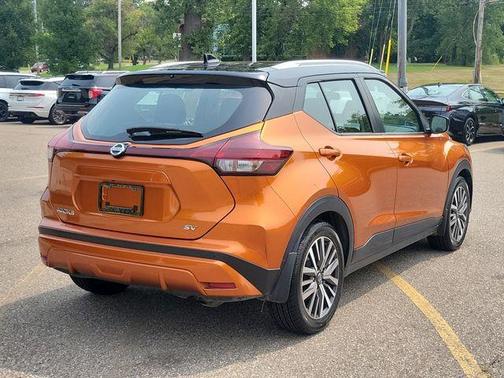 Monarch Orange / Super Black 2021 Nissan Kicks SV