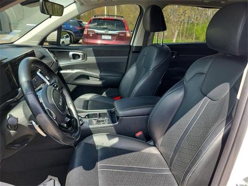 2022 Kia Sorento Hybrid EX