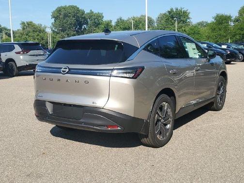 Champagne Silve 2026 Nissan Murano SL