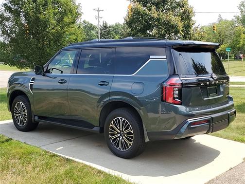2025 Nissan Armada Platinum