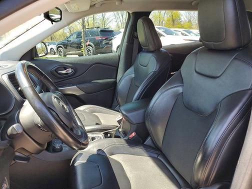 2021 Jeep Cherokee Latitude Plus