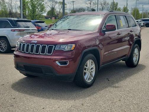 Velvet Red Pearlcoat 2017 Jeep Grand Cherokee Laredo