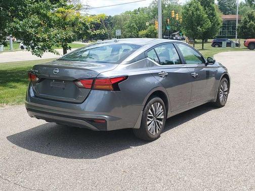 Gun Metallic 2024 Nissan Altima 2.5 SV