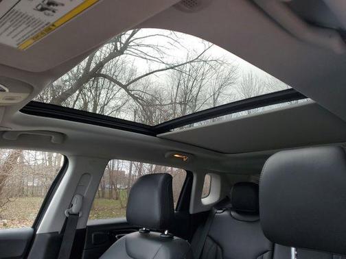 Granite Crystal Clearcoat Metallic 2022 Jeep Compass Limited