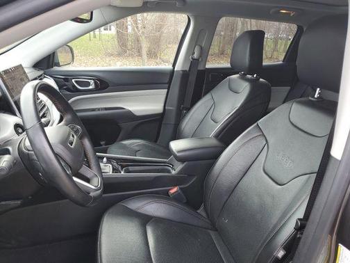 Granite Crystal Clearcoat Metallic 2022 Jeep Compass Limited