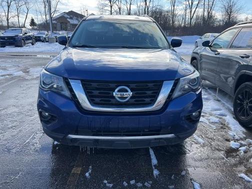 2019 Nissan Pathfinder SV