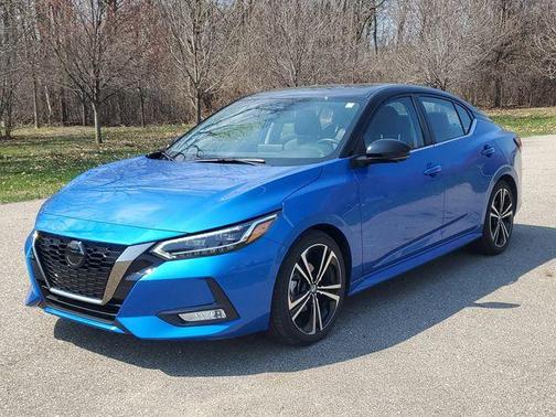2 Tone Blue / Black Roof 2023 Nissan Sentra SR