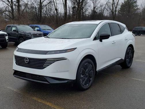 Everest White P 2026 Nissan Murano Platinum