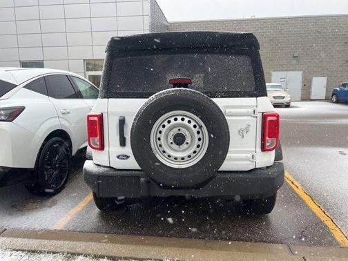 2023 Ford Bronco Base