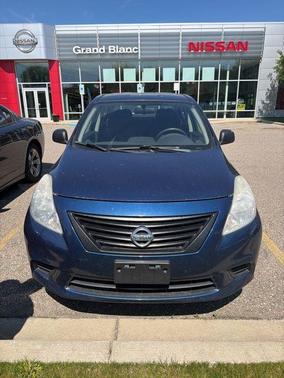 Blue Onyx 2014 Nissan Versa 1.6 S+