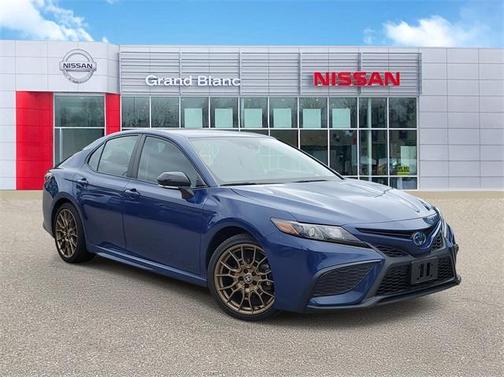 2024 Toyota Camry Hybrid SE