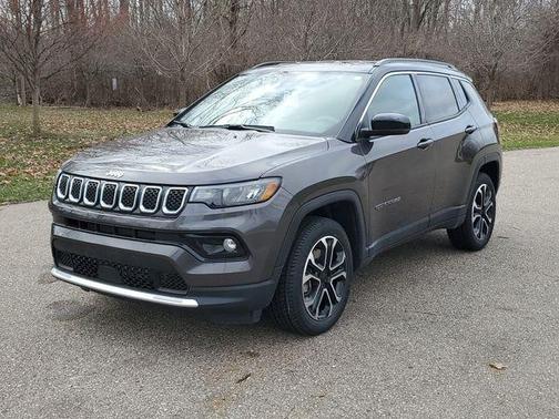 Granite Crystal Clearcoat Metallic 2023 Jeep Compass Limited