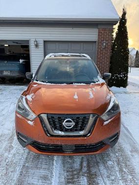 2020 Nissan Kicks SR