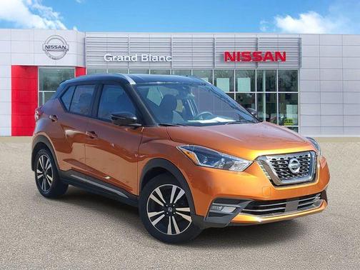 2020 Nissan Kicks SR