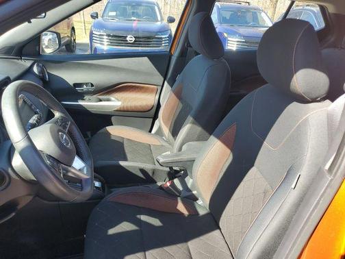 2020 Nissan Kicks SR