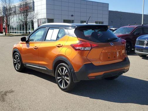 2020 Nissan Kicks SR