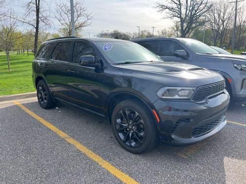 DB Black Crystal Clearcoat 2023 Dodge Durango R/T