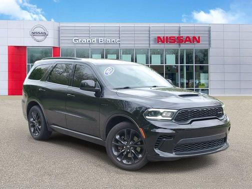 DB Black Crystal Clearcoat 2023 Dodge Durango R/T