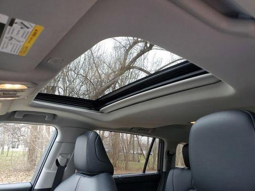 2024 Toyota Highlander Hybrid XLE