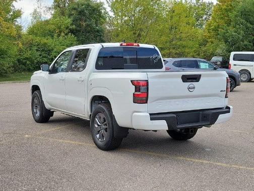 Glacier White 2026 Nissan Frontier SV