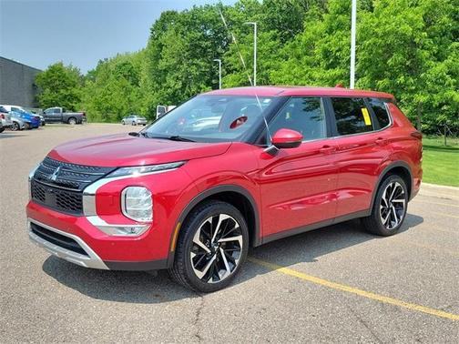 2023 Mitsubishi Outlander SEL Black Edition