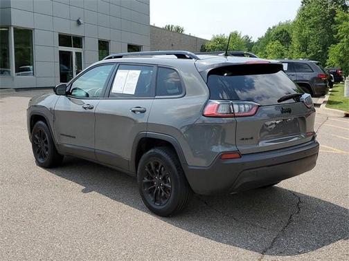 2023 Jeep Cherokee Altitude Lux
