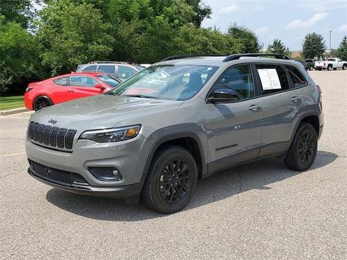 2023 Jeep Cherokee Altitude Lux