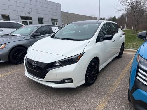 2023 Nissan Leaf SV PLUS