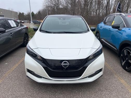 2023 Nissan Leaf SV PLUS