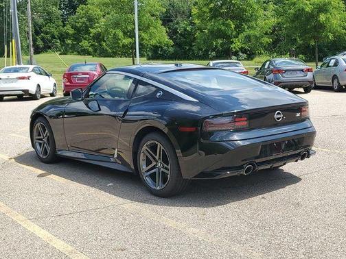 Black (P) 2026 Nissan Z Sport