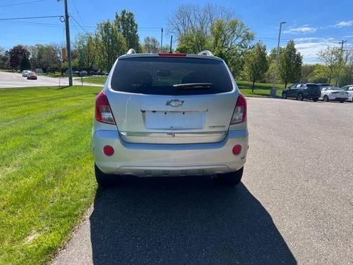 Silver Ice Metallic 2013 Chevrolet Captiva Sport LT