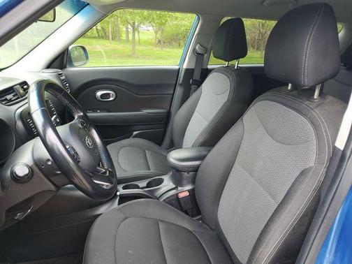 Caribbean Blue 2018 Kia Soul +