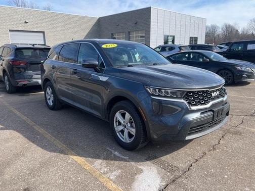2023 Kia Sorento LX