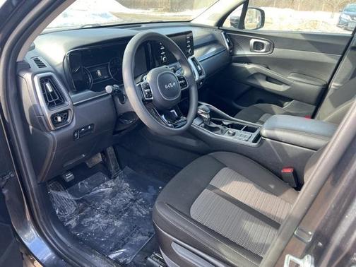 2023 Kia Sorento LX