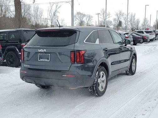 2023 Kia Sorento LX