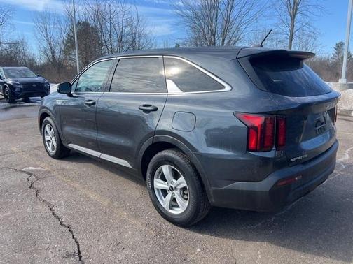 2023 Kia Sorento LX