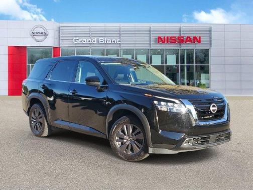 Black 2022 Nissan Pathfinder S