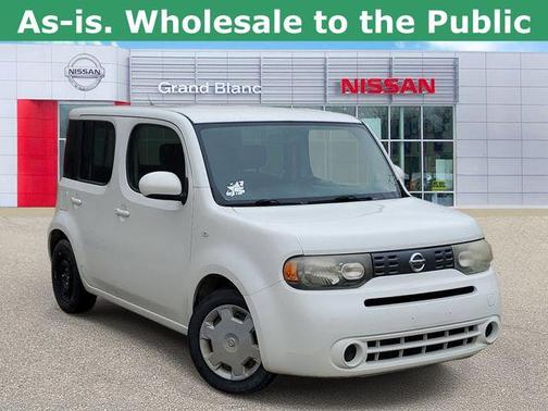 Pearl White 2013 Nissan Cube 1.8 S