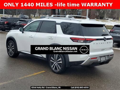 2025 Nissan Pathfinder Platinum